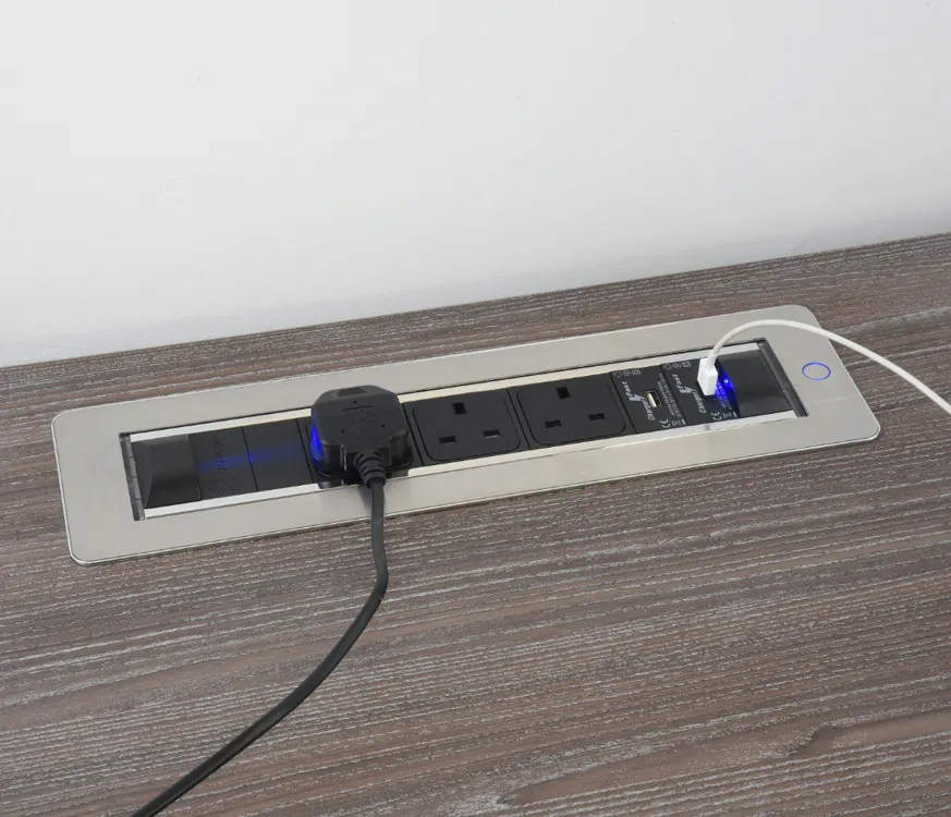 vt3_3_power_2_usb_silver_open_cables.webp